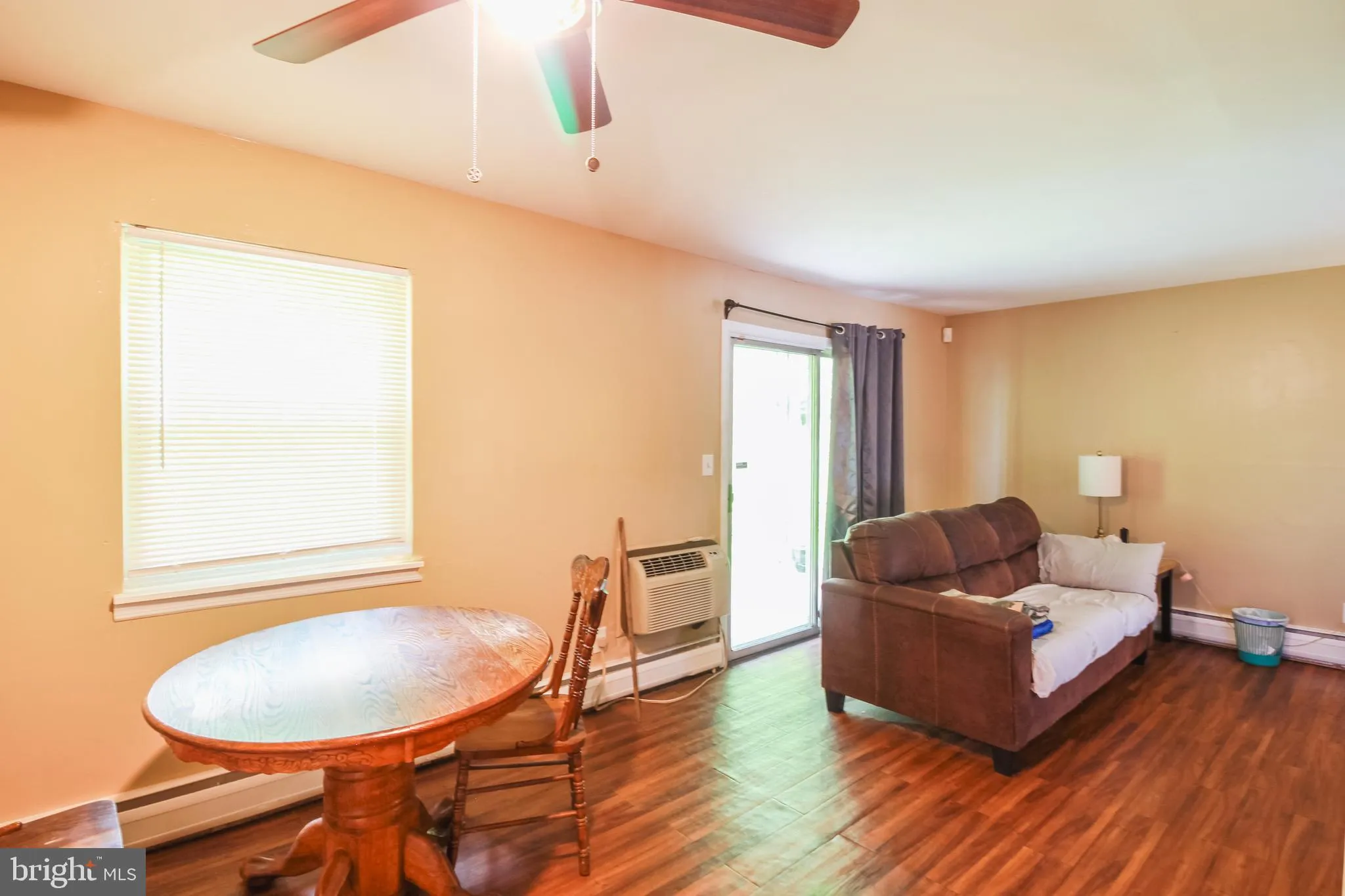 Burlington, New Jersey 08016, United States, 2 Bedrooms Bedrooms, ,1 BathroomBathrooms,Residential,Pending,131691