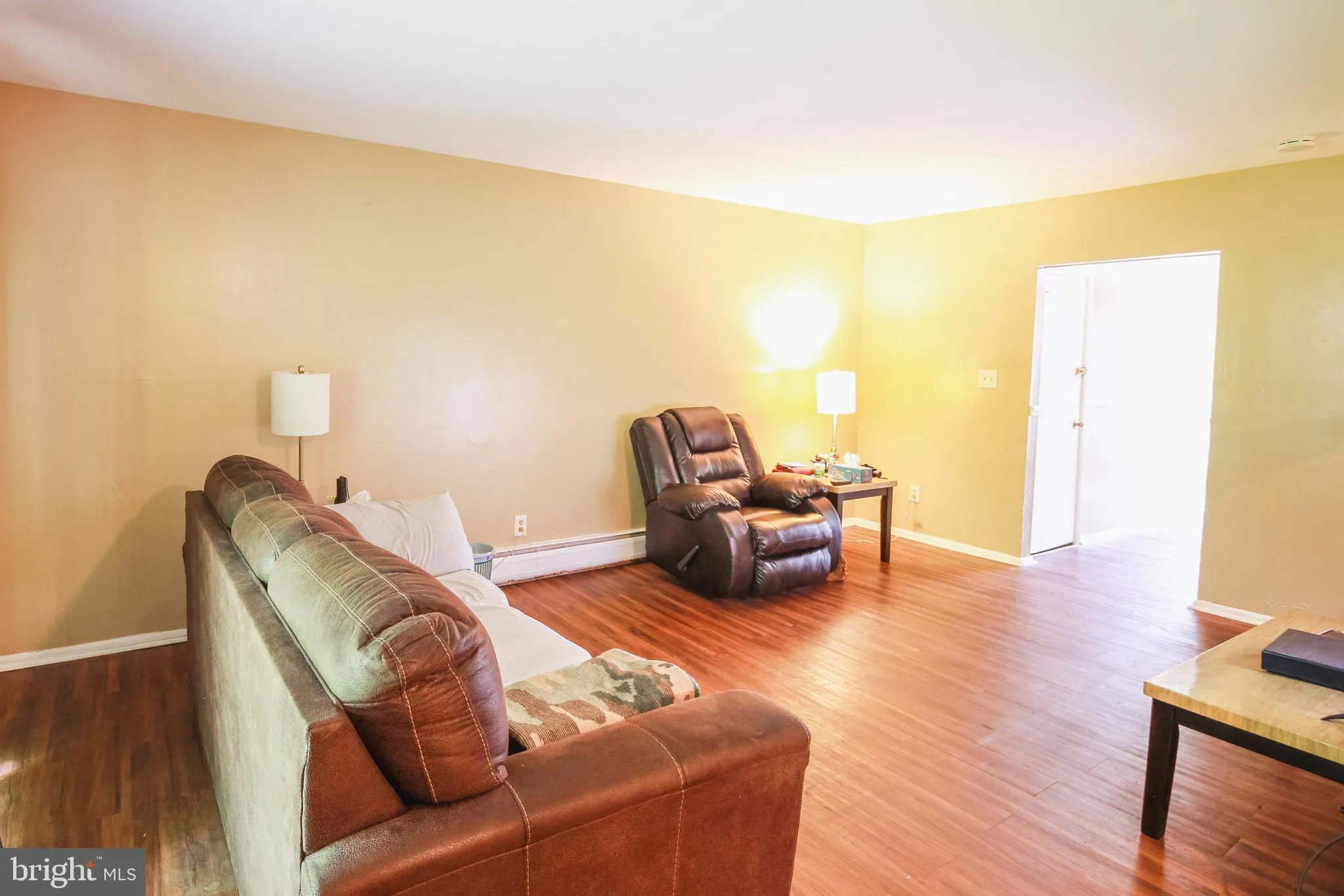 Burlington, New Jersey 08016, United States, 2 Bedrooms Bedrooms, ,1 BathroomBathrooms,Residential,Pending,131691