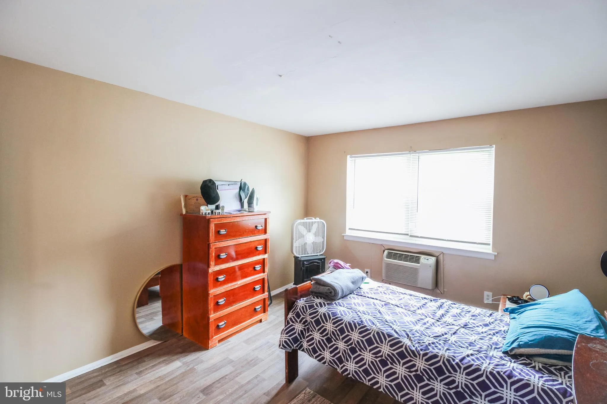 Burlington, New Jersey 08016, United States, 2 Bedrooms Bedrooms, ,1 BathroomBathrooms,Residential,Pending,131691