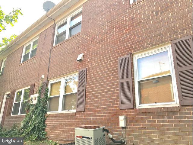 TERRACE TOWNE HOMES OF GUNSTON - Residential Lease