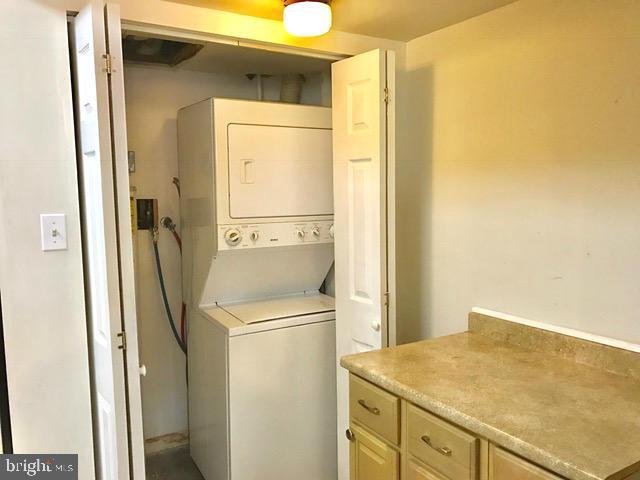 TERRACE TOWNE HOMES OF GUNSTON - Residential Lease