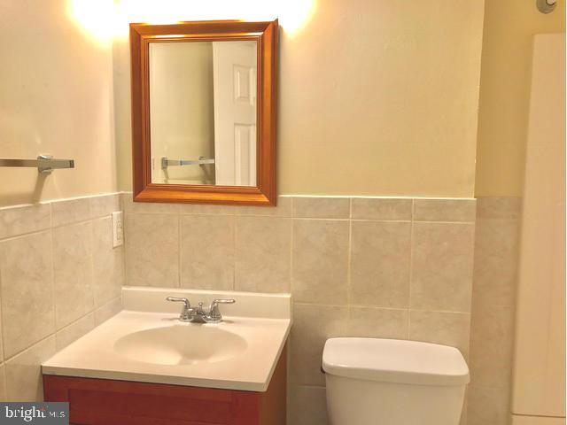 TERRACE TOWNE HOMES OF GUNSTON - Residential Lease