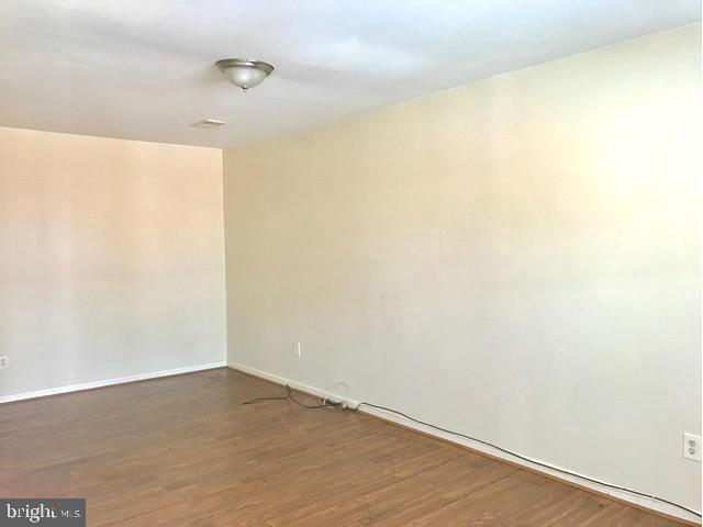 TERRACE TOWNE HOMES OF GUNSTON - Residential Lease