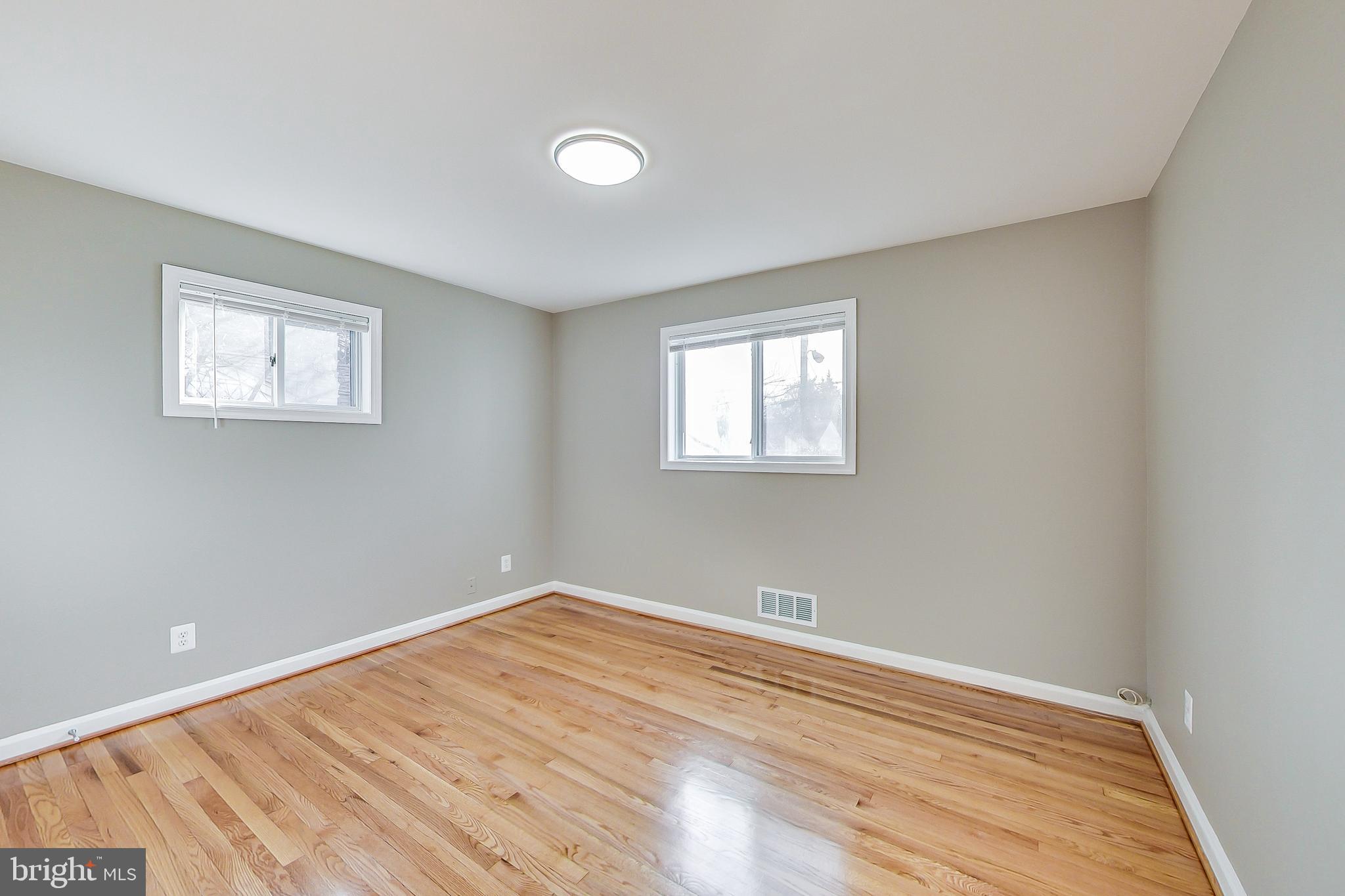 CARROLL KNOLLS - Residential Lease