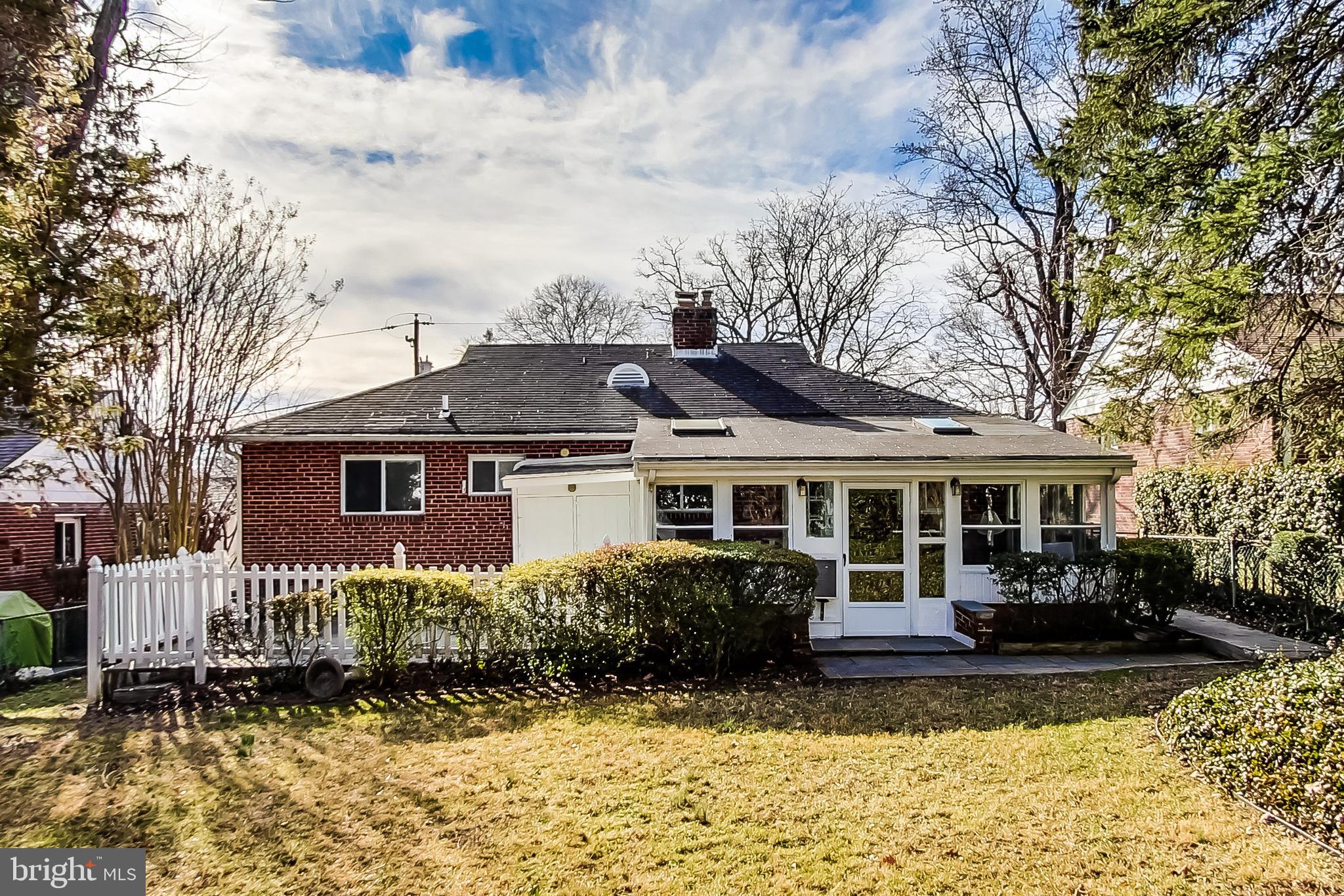 CARROLL KNOLLS - Residential Lease