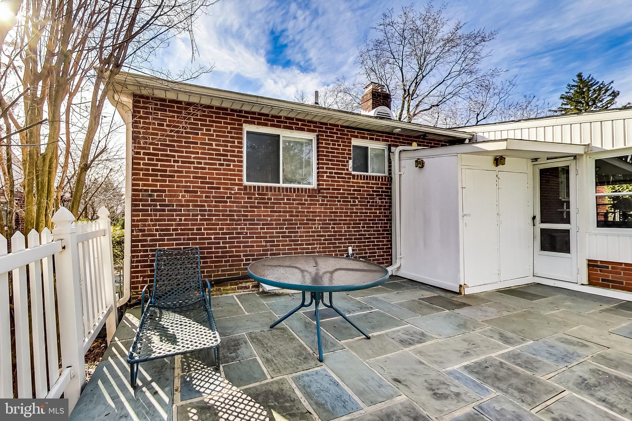 CARROLL KNOLLS - Residential Lease