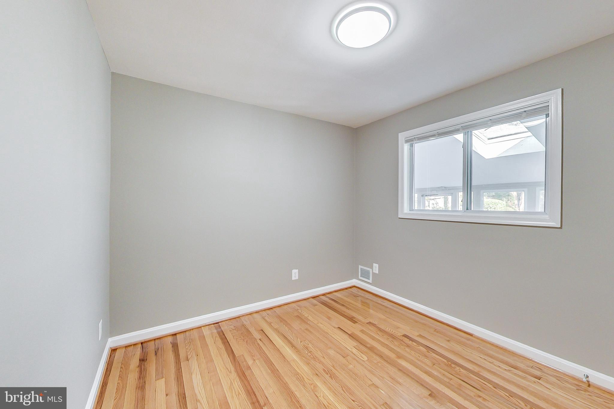 CARROLL KNOLLS - Residential Lease