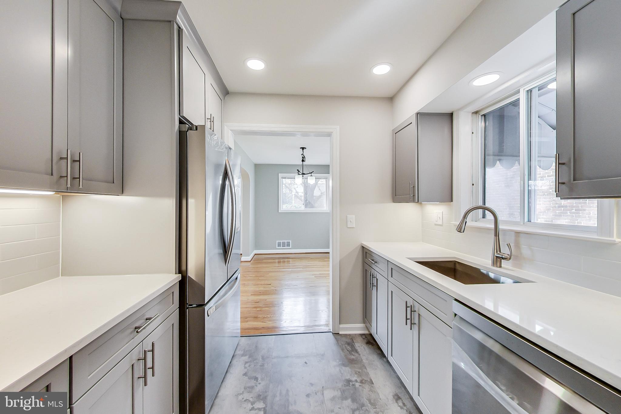 CARROLL KNOLLS - Residential Lease