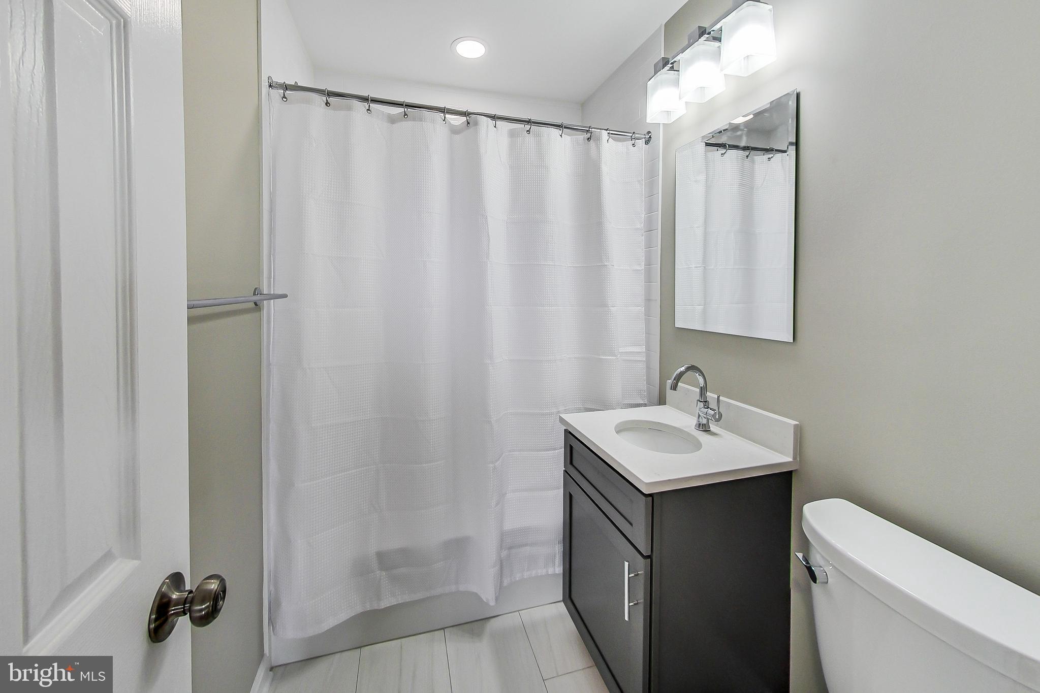 CARROLL KNOLLS - Residential Lease