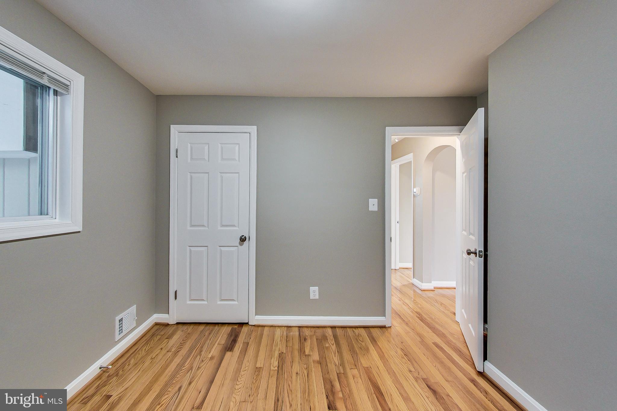 CARROLL KNOLLS - Residential Lease