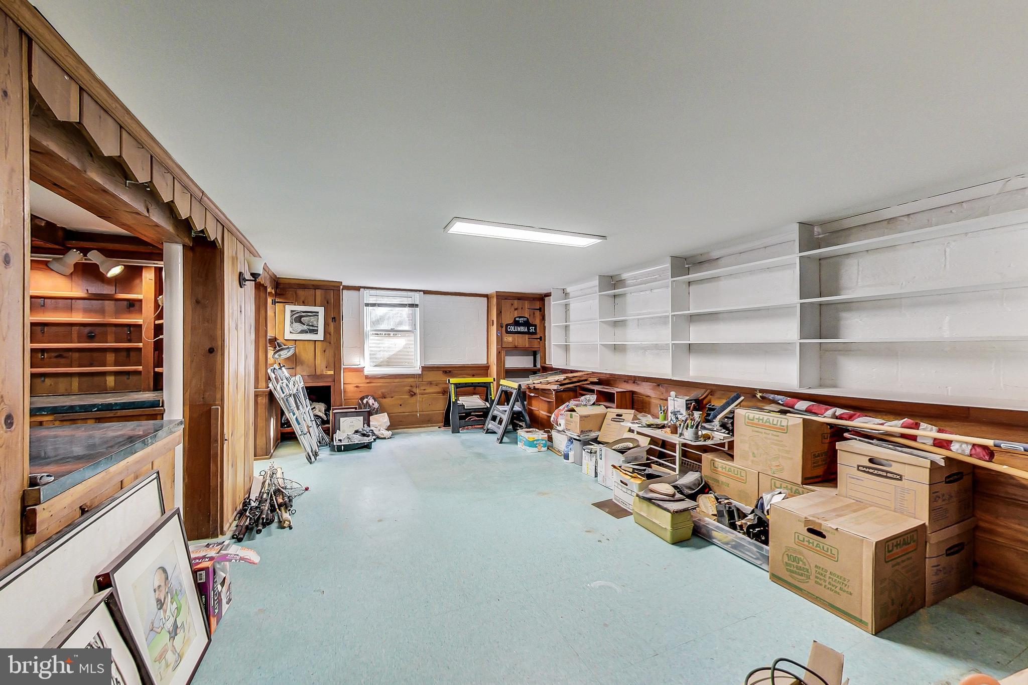 CARROLL KNOLLS - Residential Lease