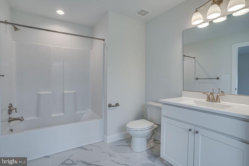 RYCEVILLE WOODS - Residential