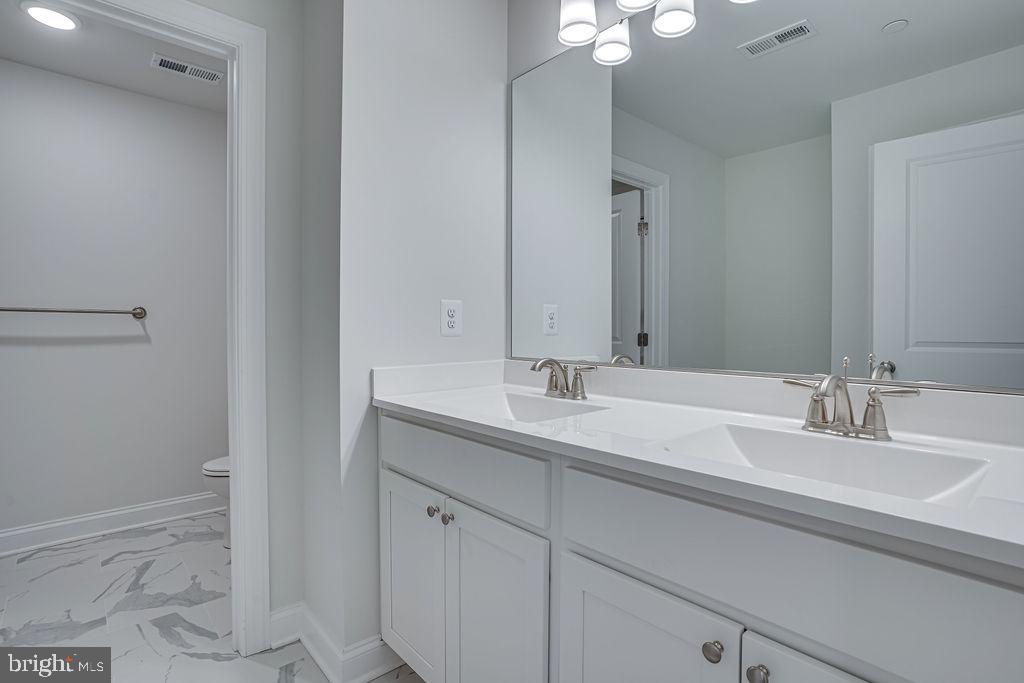 RYCEVILLE WOODS - Residential