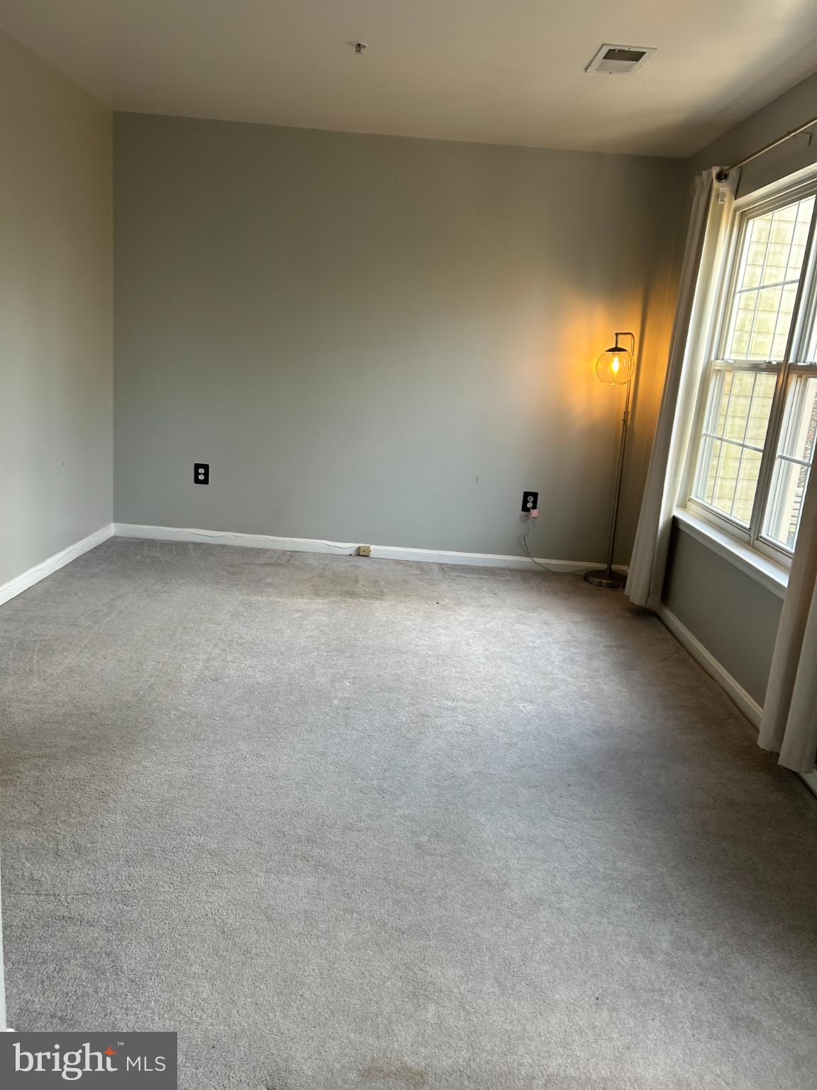 ASPEN WOODS - Residential Lease