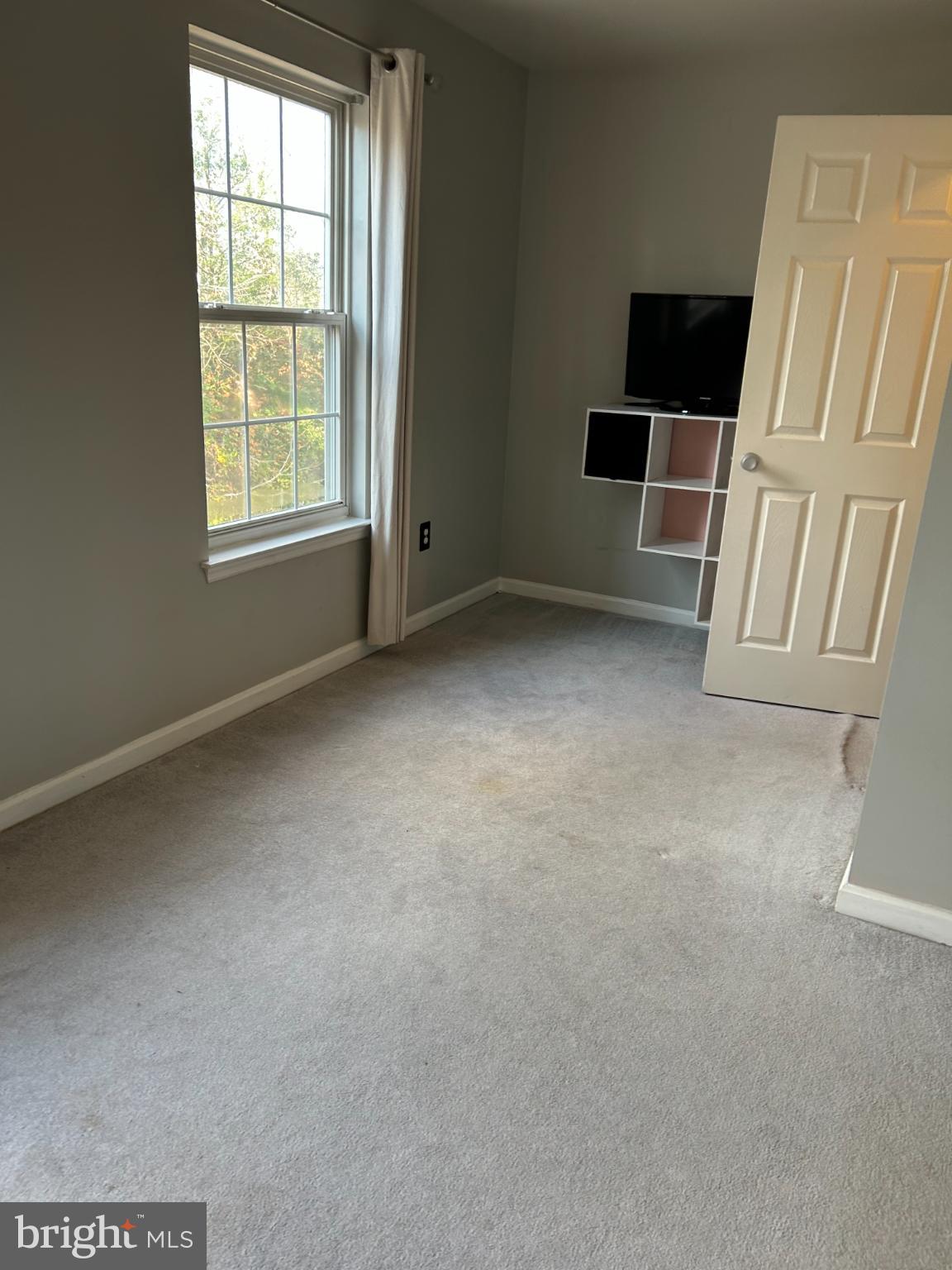 ASPEN WOODS - Residential Lease