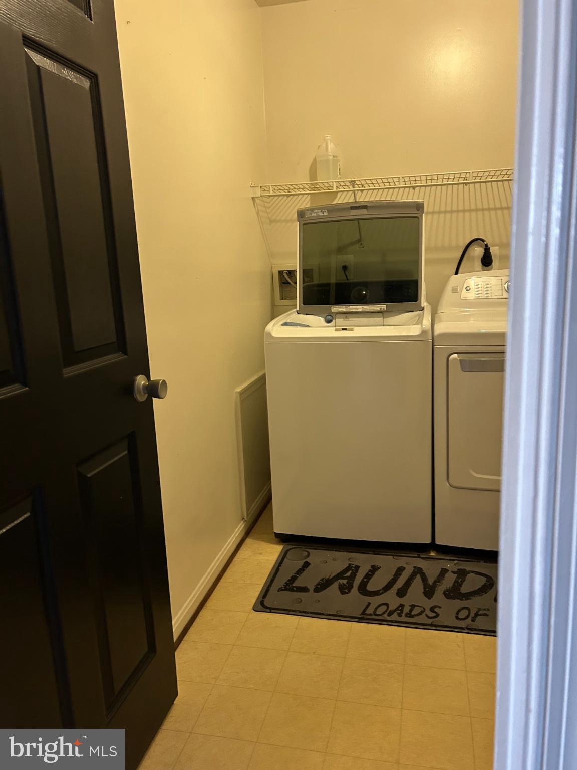 ASPEN WOODS - Residential Lease