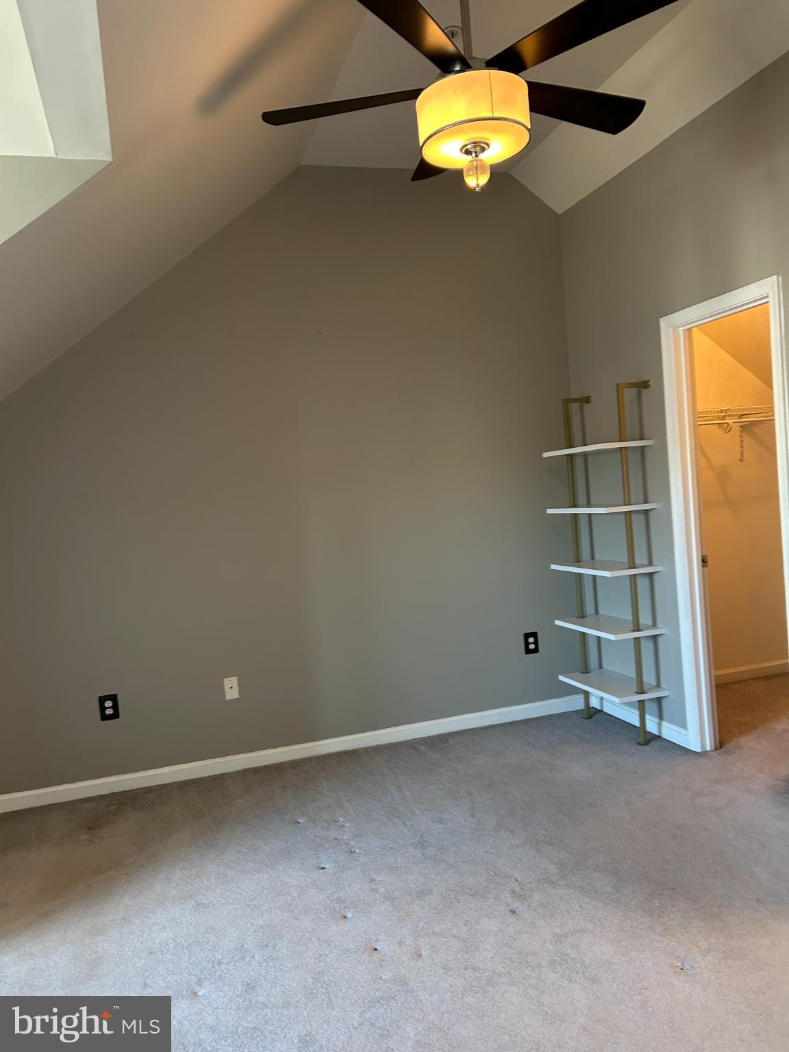 ASPEN WOODS - Residential Lease