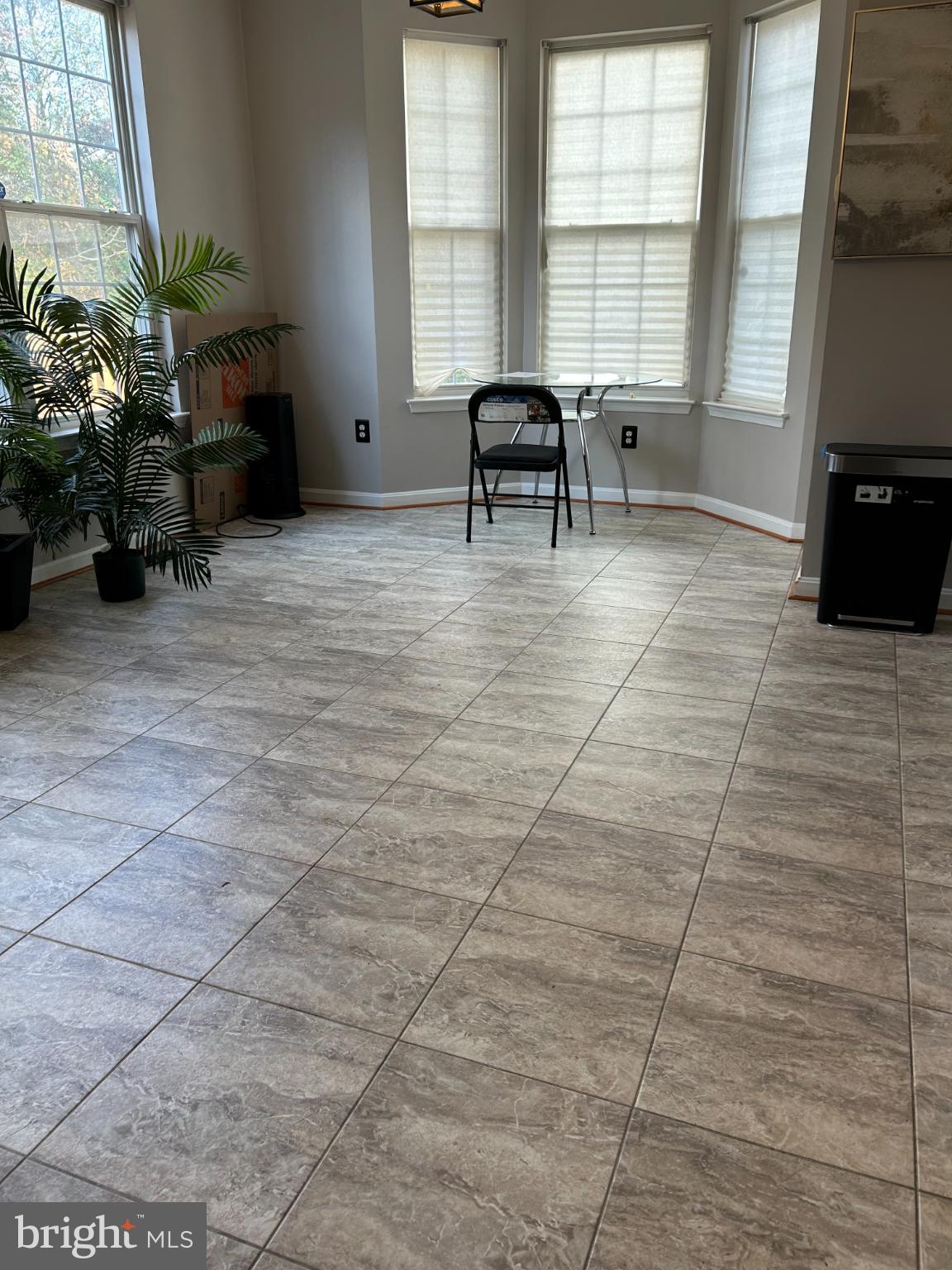 ASPEN WOODS - Residential Lease