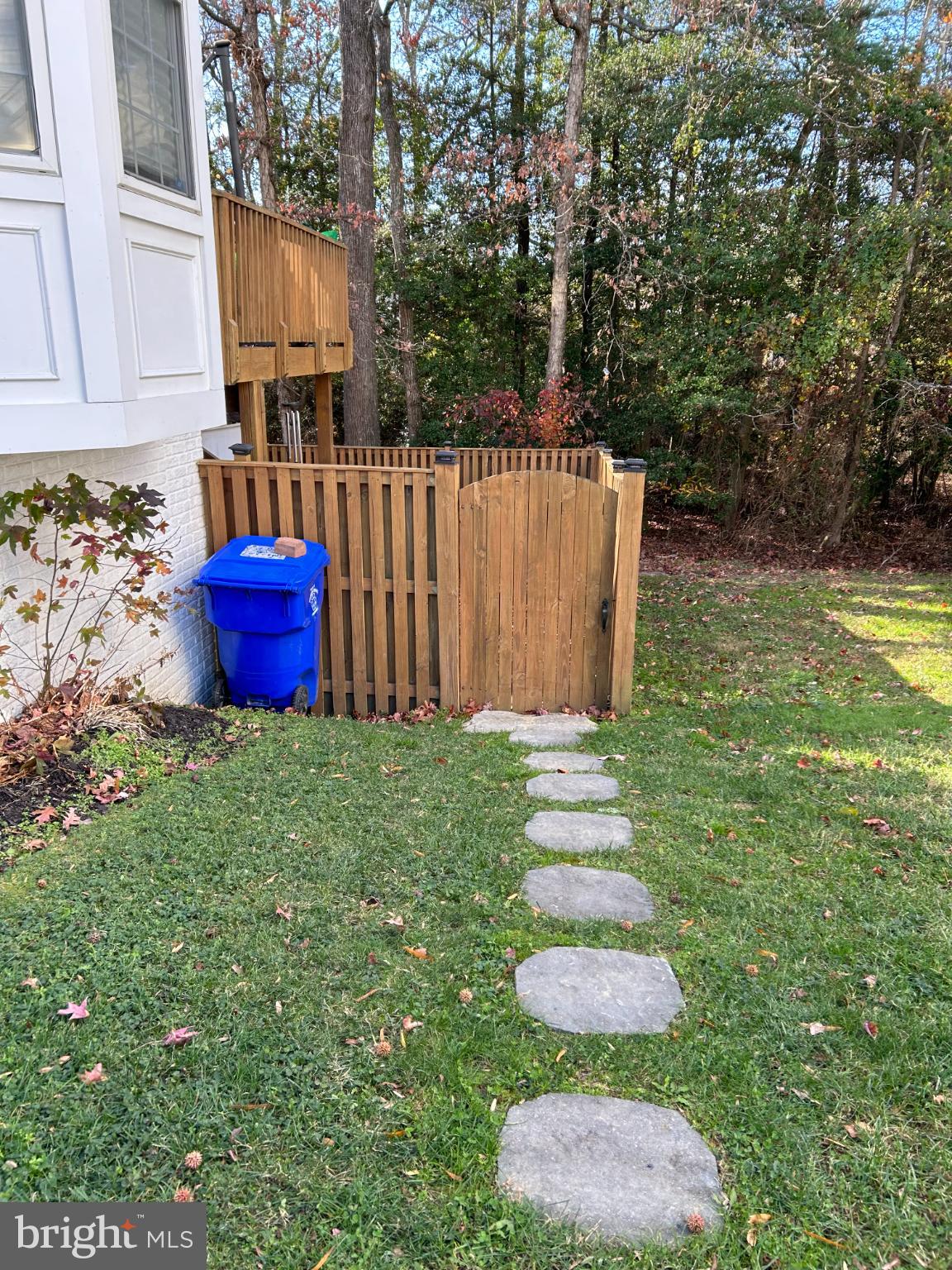 ASPEN WOODS - Residential Lease