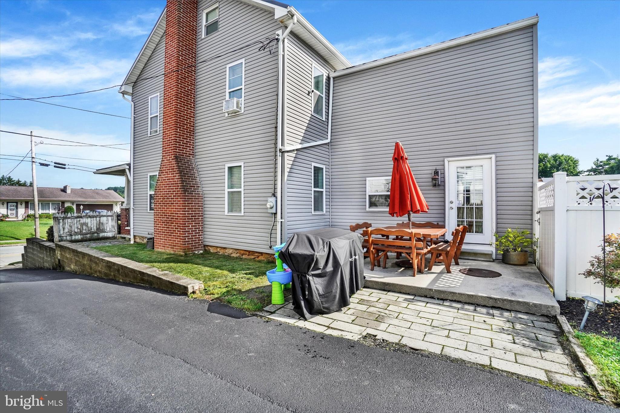 YORKANA BORO - Residential