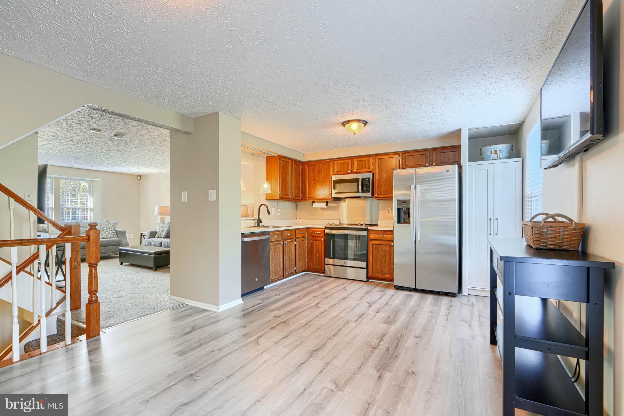 VILLAGE OF THOMAS RUN - Residential