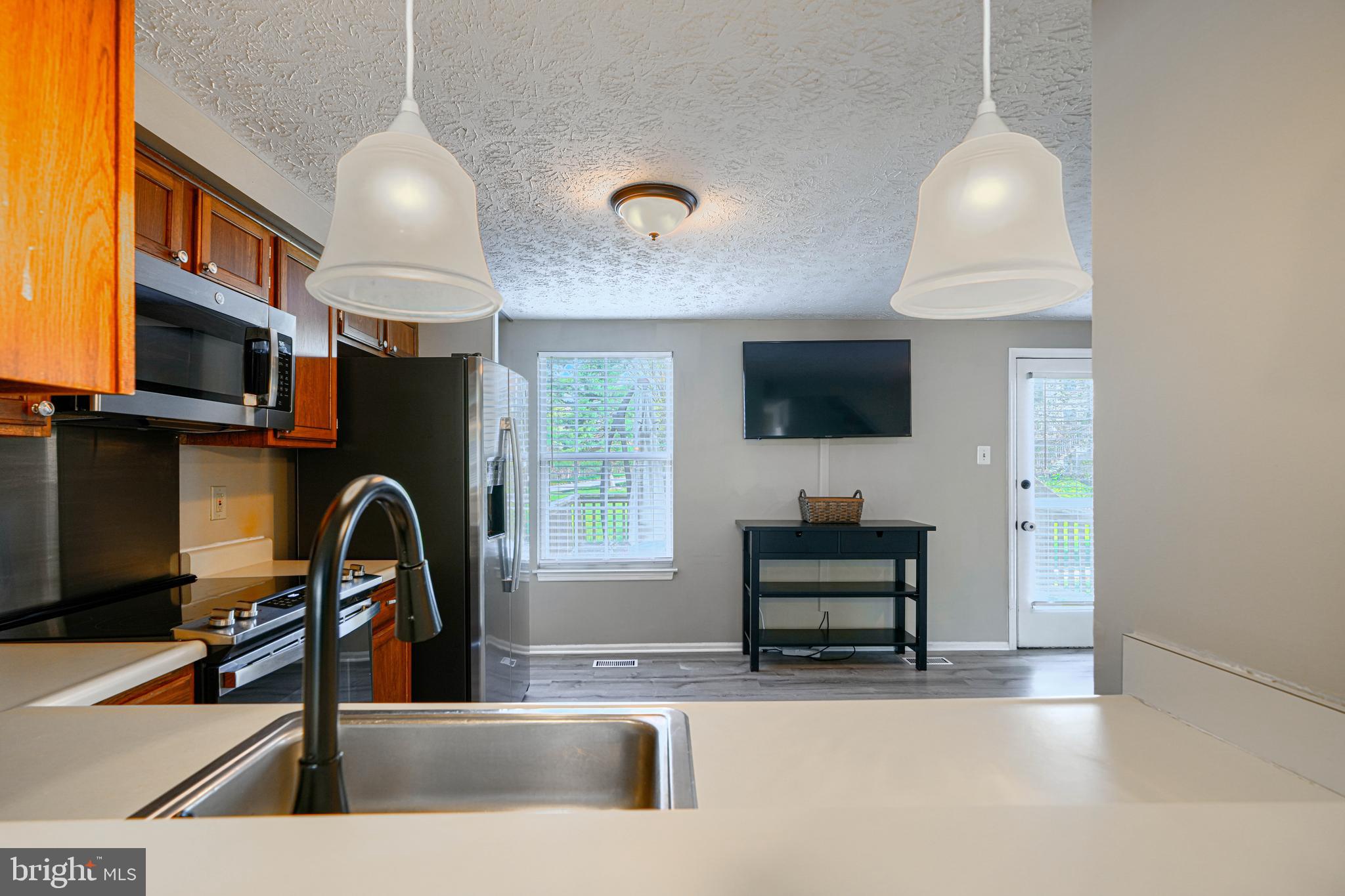 VILLAGE OF THOMAS RUN - Residential