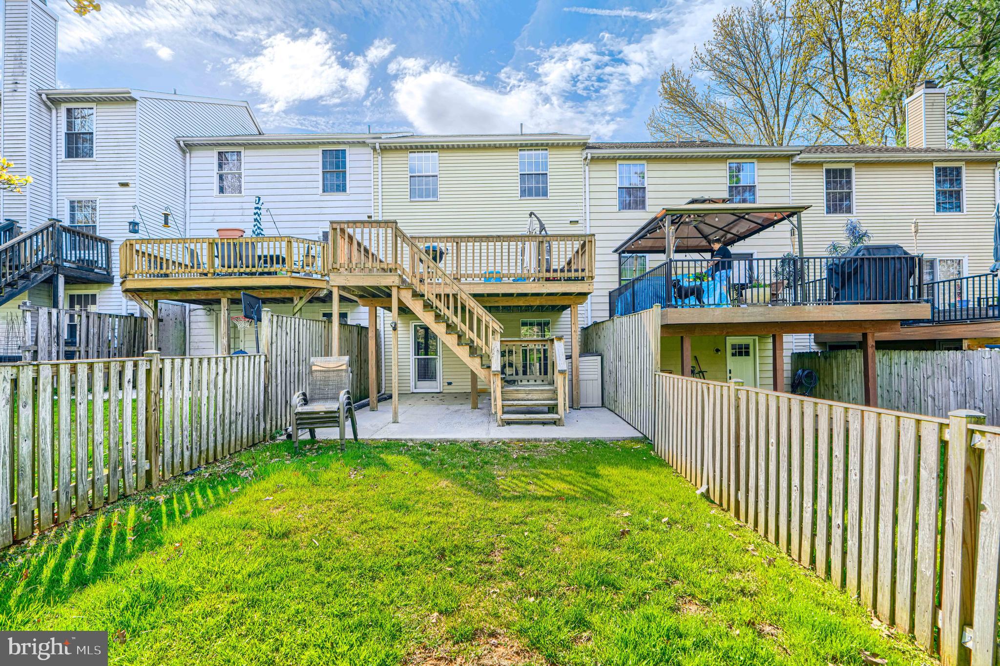 VILLAGE OF THOMAS RUN - Residential