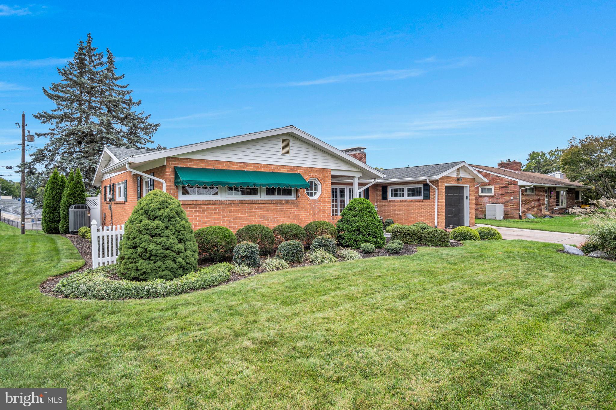 13 GRINNEL DRIVE