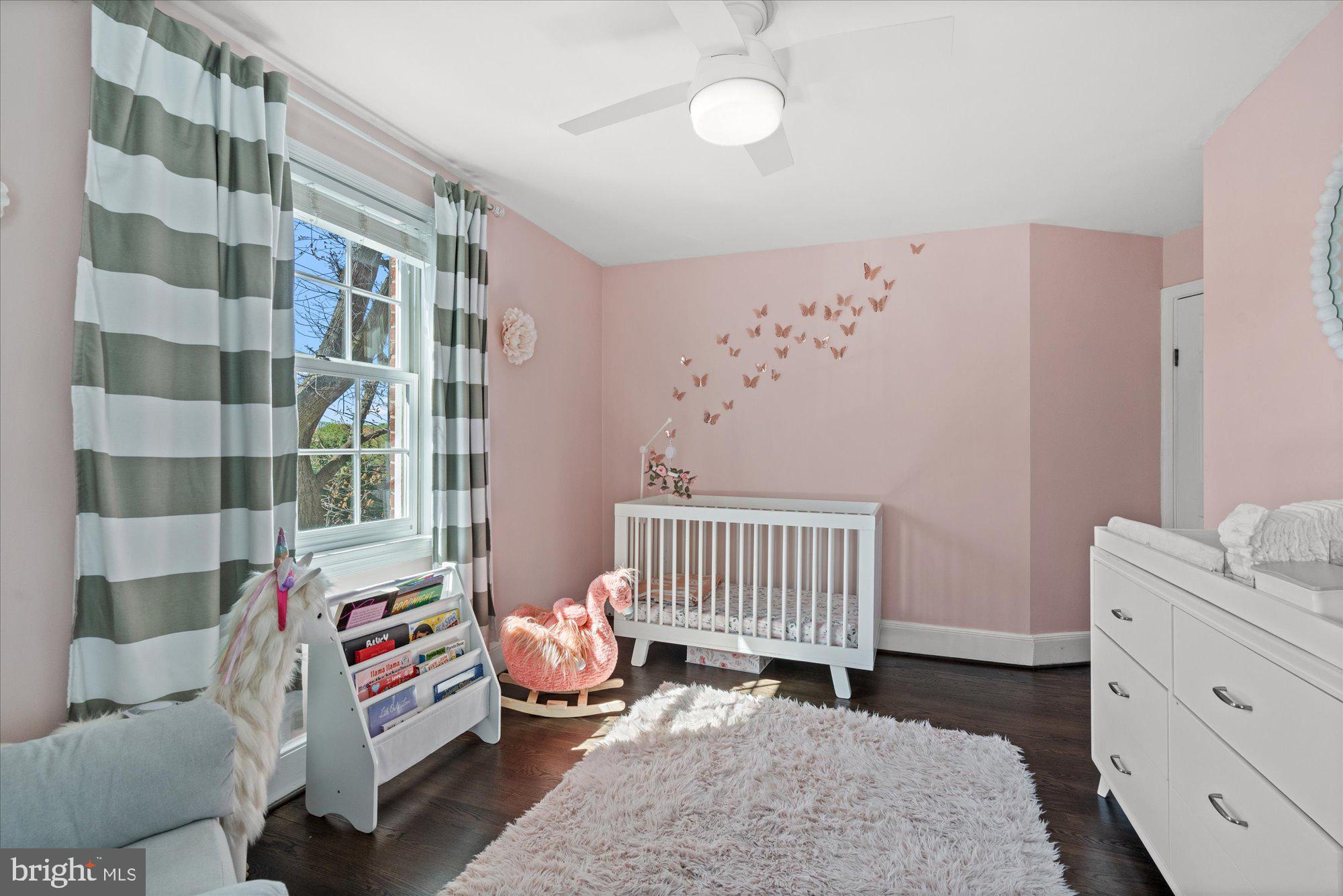 OVER LEE KNOLLS - Residential