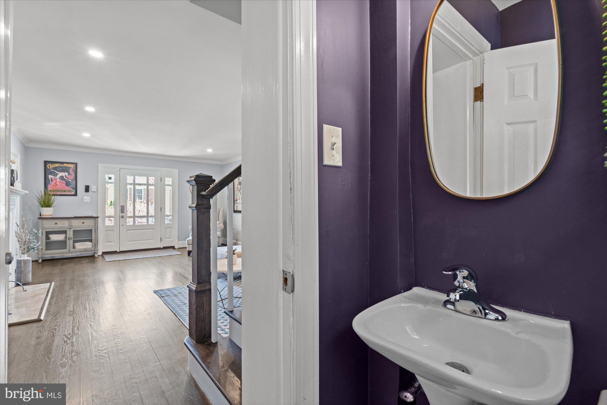 OVER LEE KNOLLS - Residential