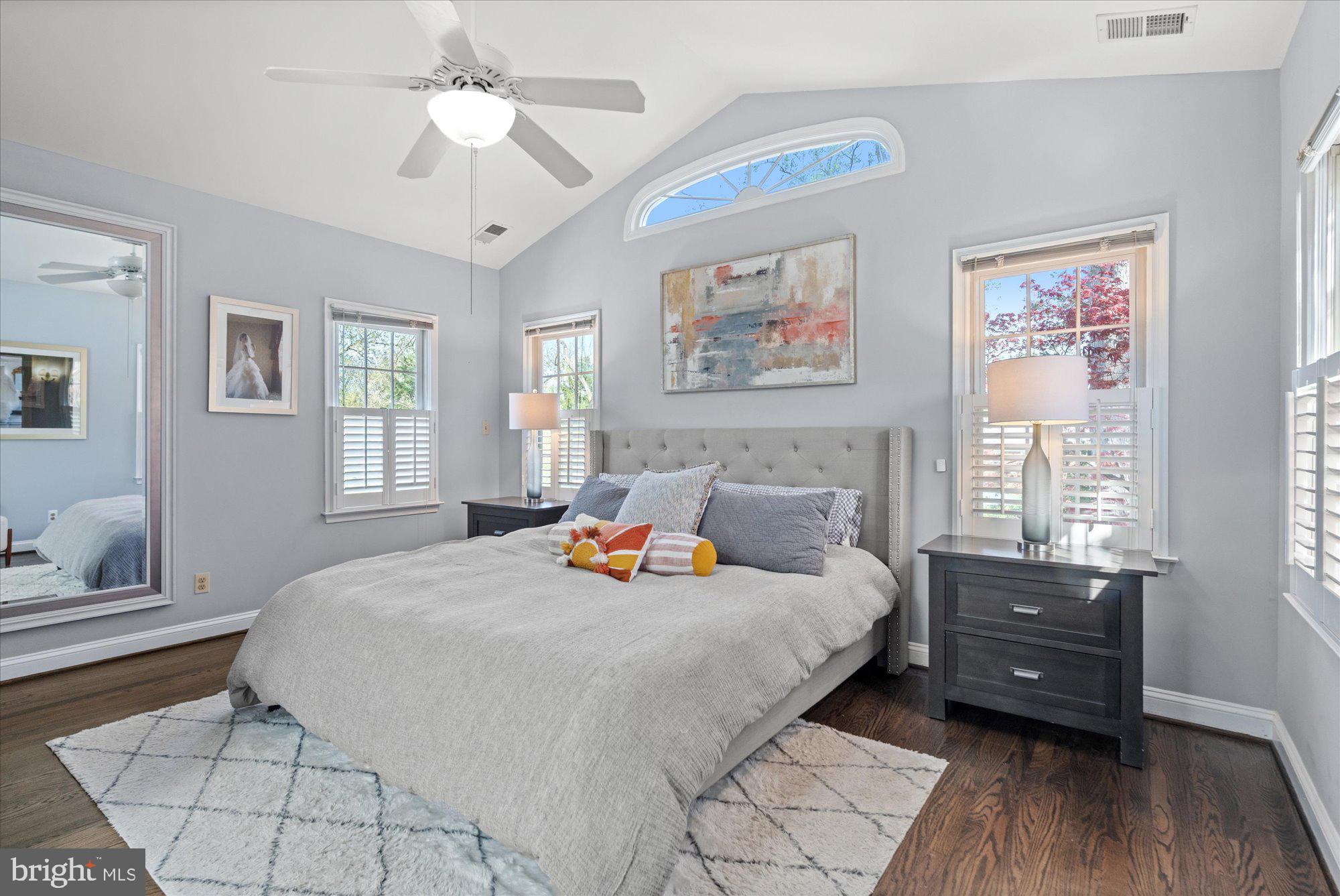 OVER LEE KNOLLS - Residential