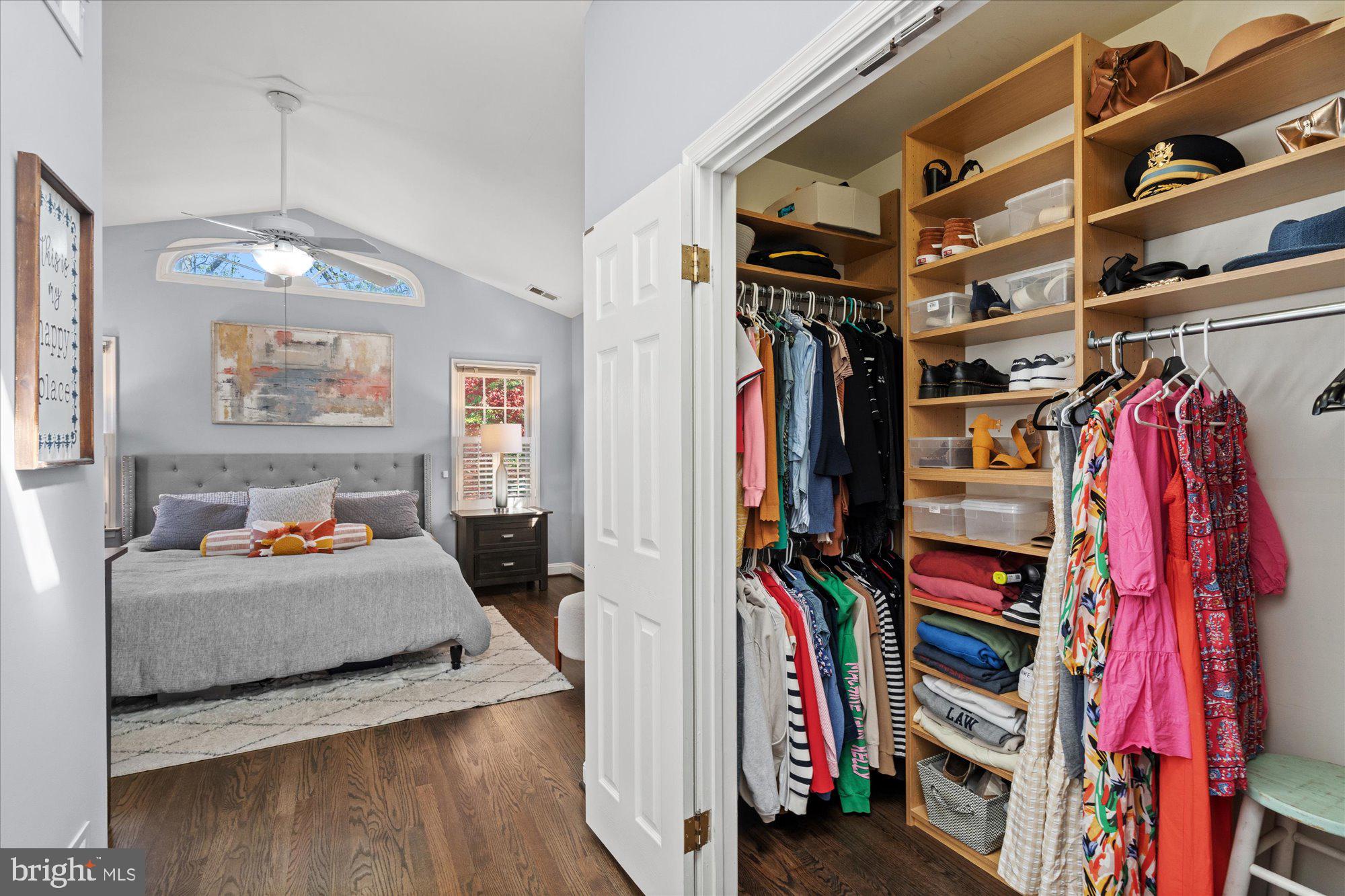 OVER LEE KNOLLS - Residential