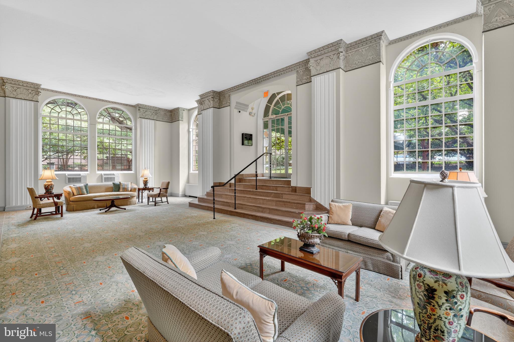 4000 CATHEDRAL AVENUE NW 323B