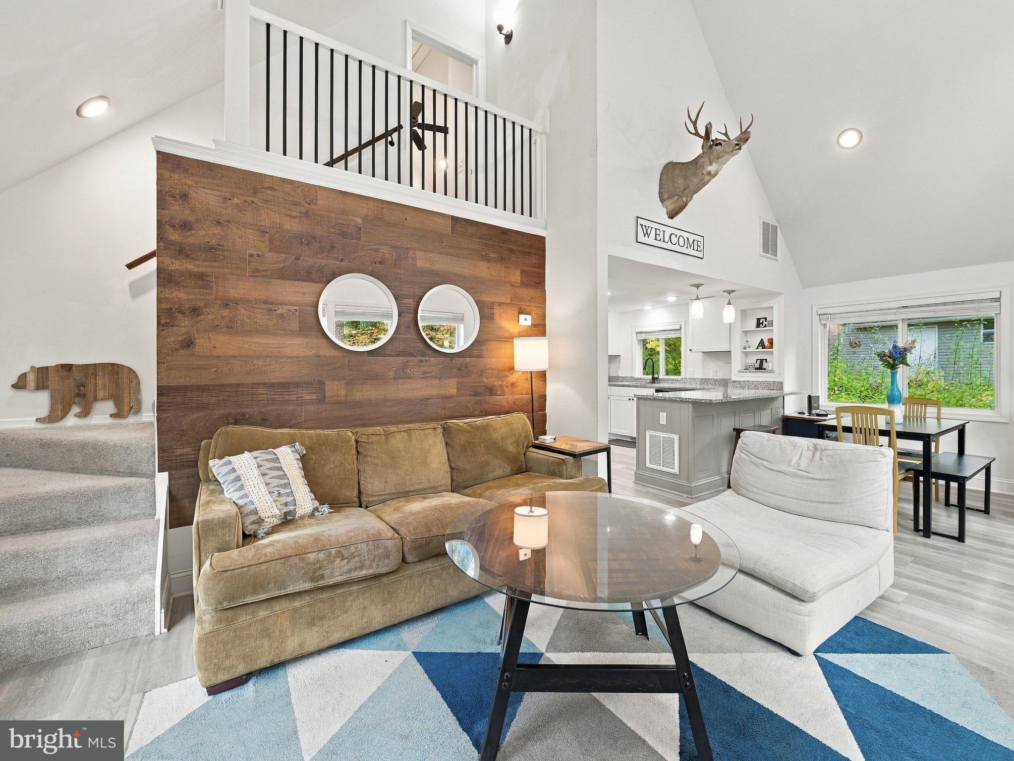122 RED MAPLE LANE