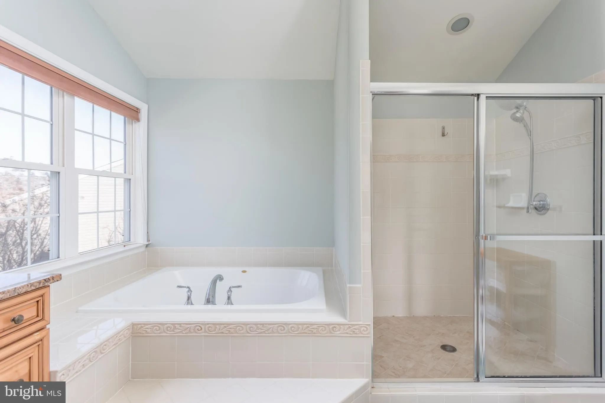 Winchester, Virginia 22602, United States, 4 Bedrooms Bedrooms, ,5 BathroomsBathrooms,Residential,Pending,7240