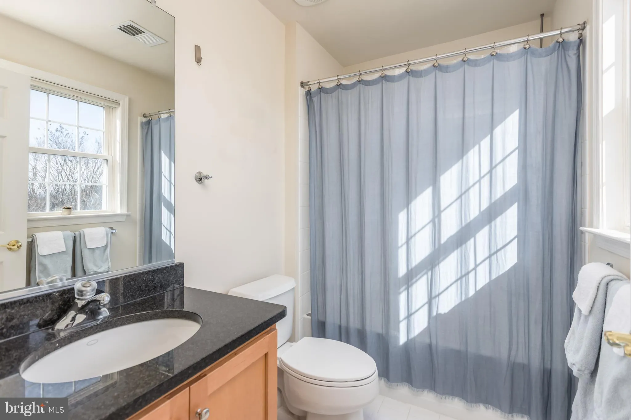 Winchester, Virginia 22602, United States, 4 Bedrooms Bedrooms, ,5 BathroomsBathrooms,Residential,Pending,7240