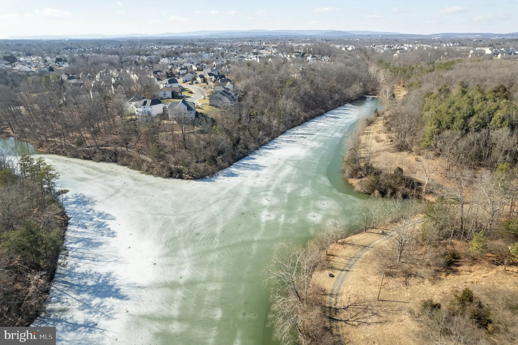 Winchester, Virginia 22602, United States, 4 Bedrooms Bedrooms, ,5 BathroomsBathrooms,Residential,Pending,7240