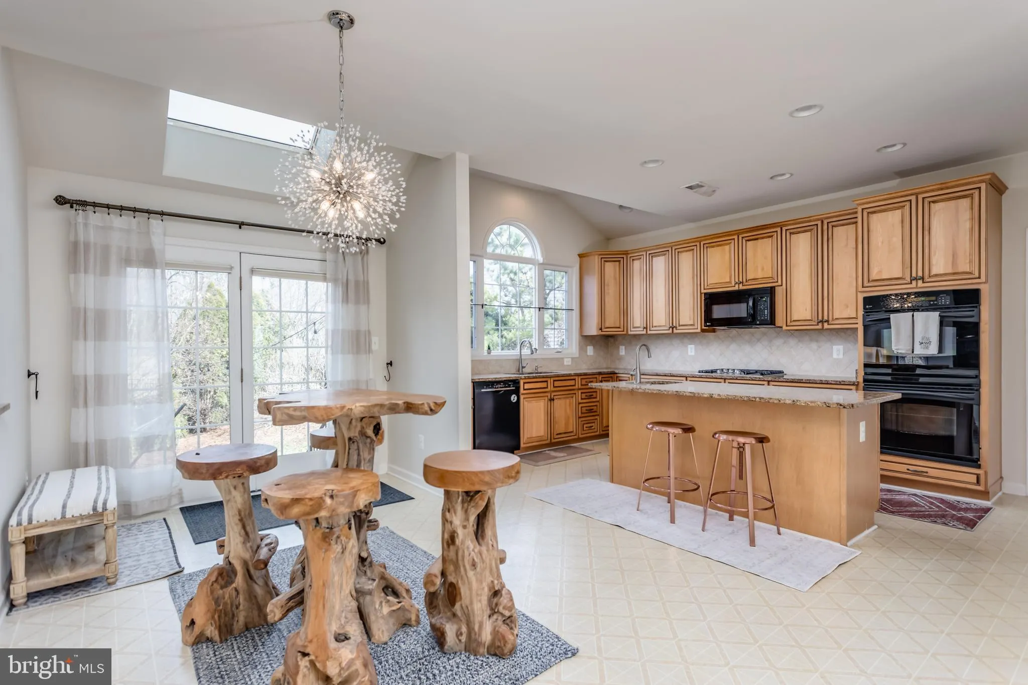 Winchester, Virginia 22602, United States, 4 Bedrooms Bedrooms, ,5 BathroomsBathrooms,Residential,Pending,7240