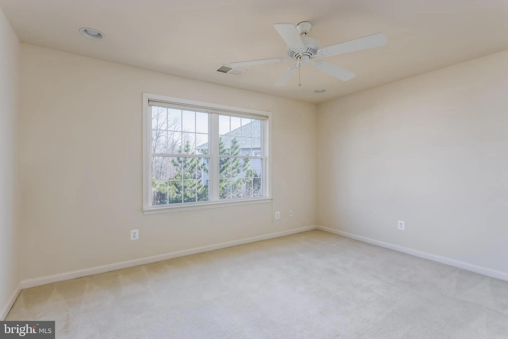 Winchester, Virginia 22602, United States, 4 Bedrooms Bedrooms, ,5 BathroomsBathrooms,Residential,Pending,7240