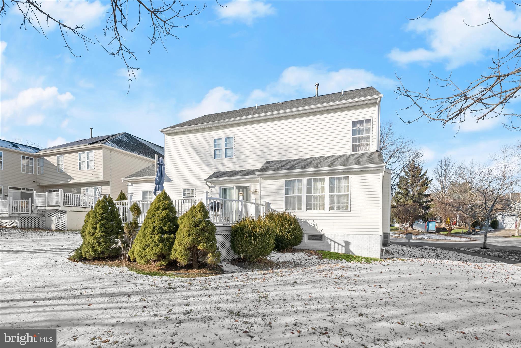 VILLAGE OF LONG REACH - Residential