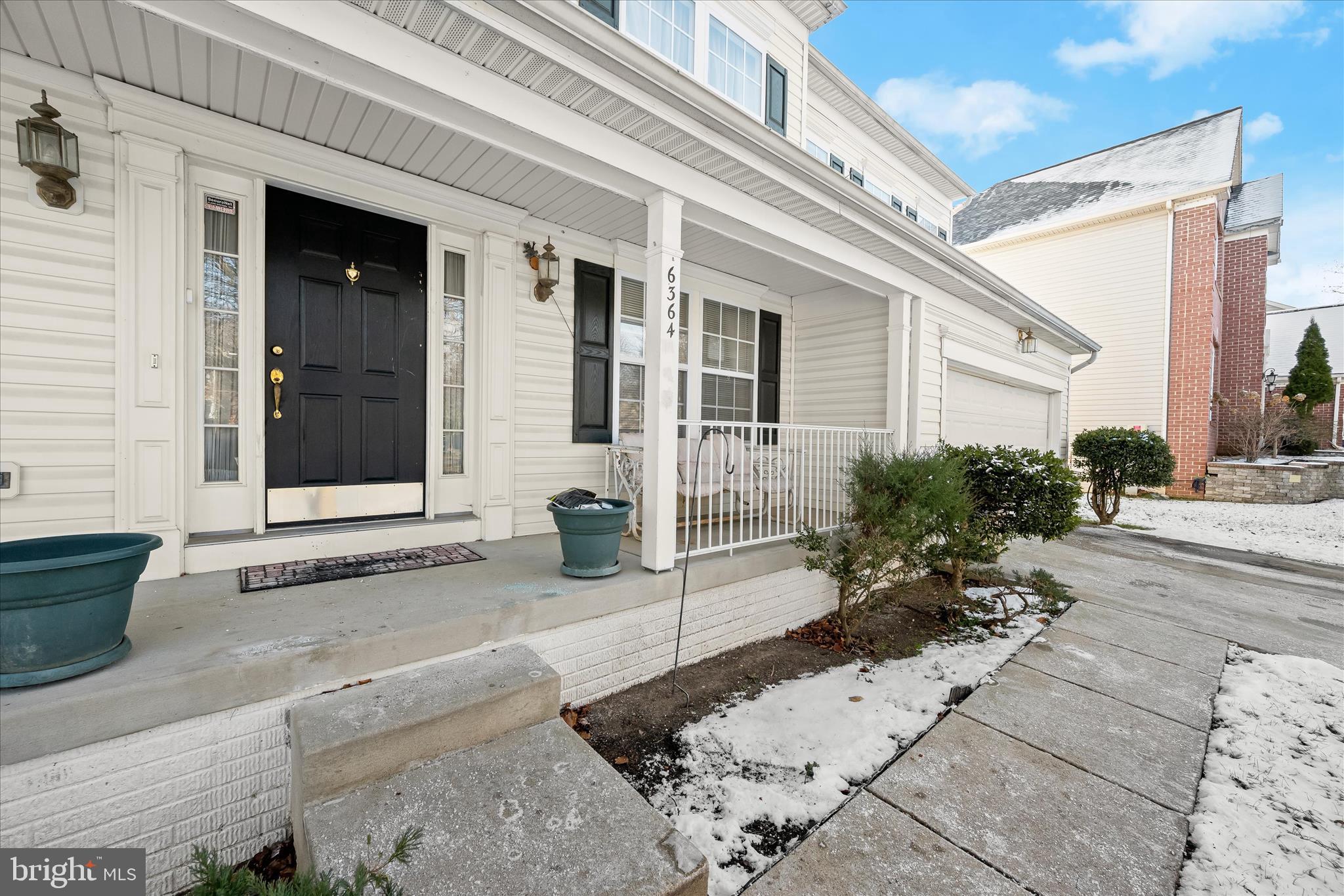 VILLAGE OF LONG REACH - Residential