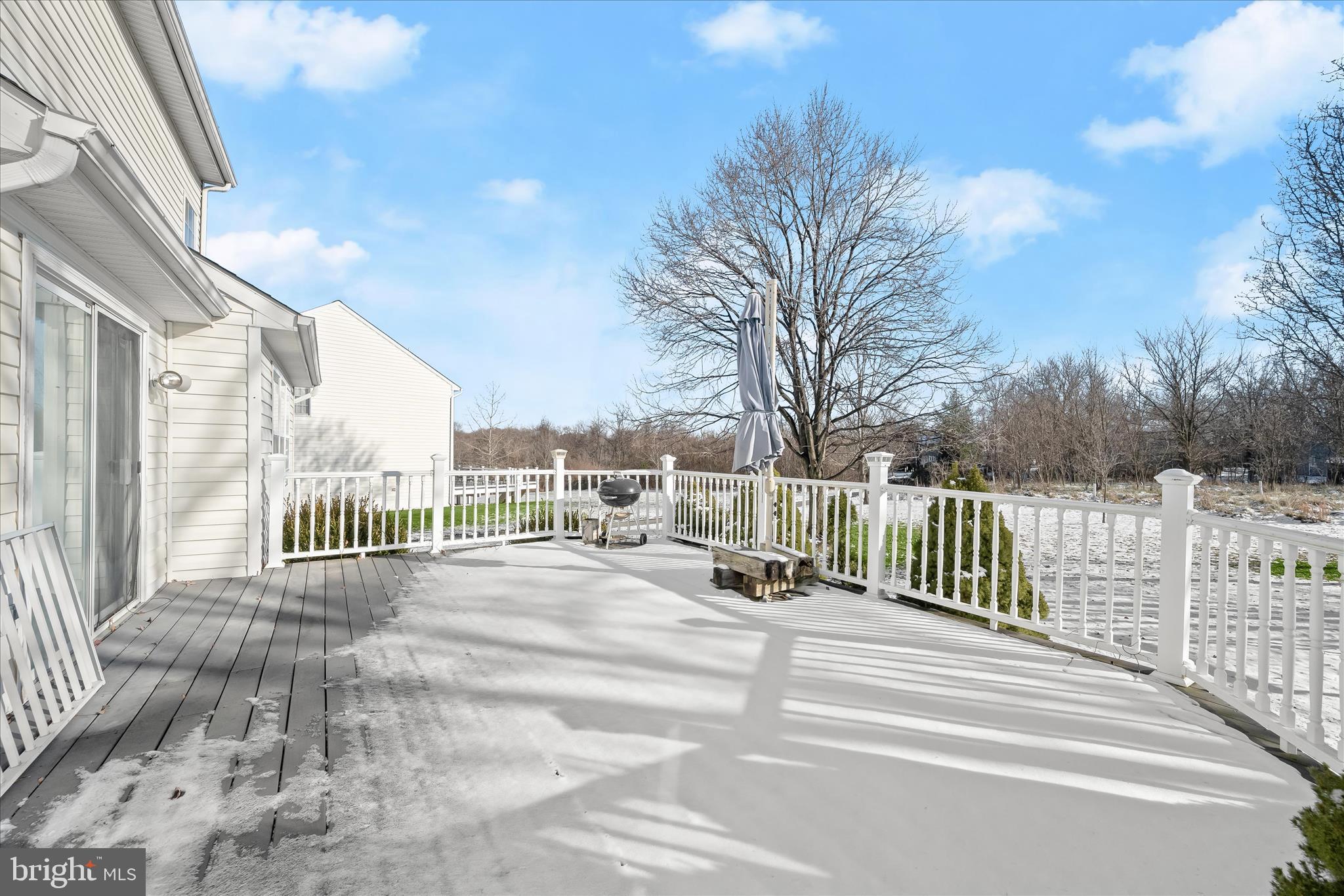 VILLAGE OF LONG REACH - Residential