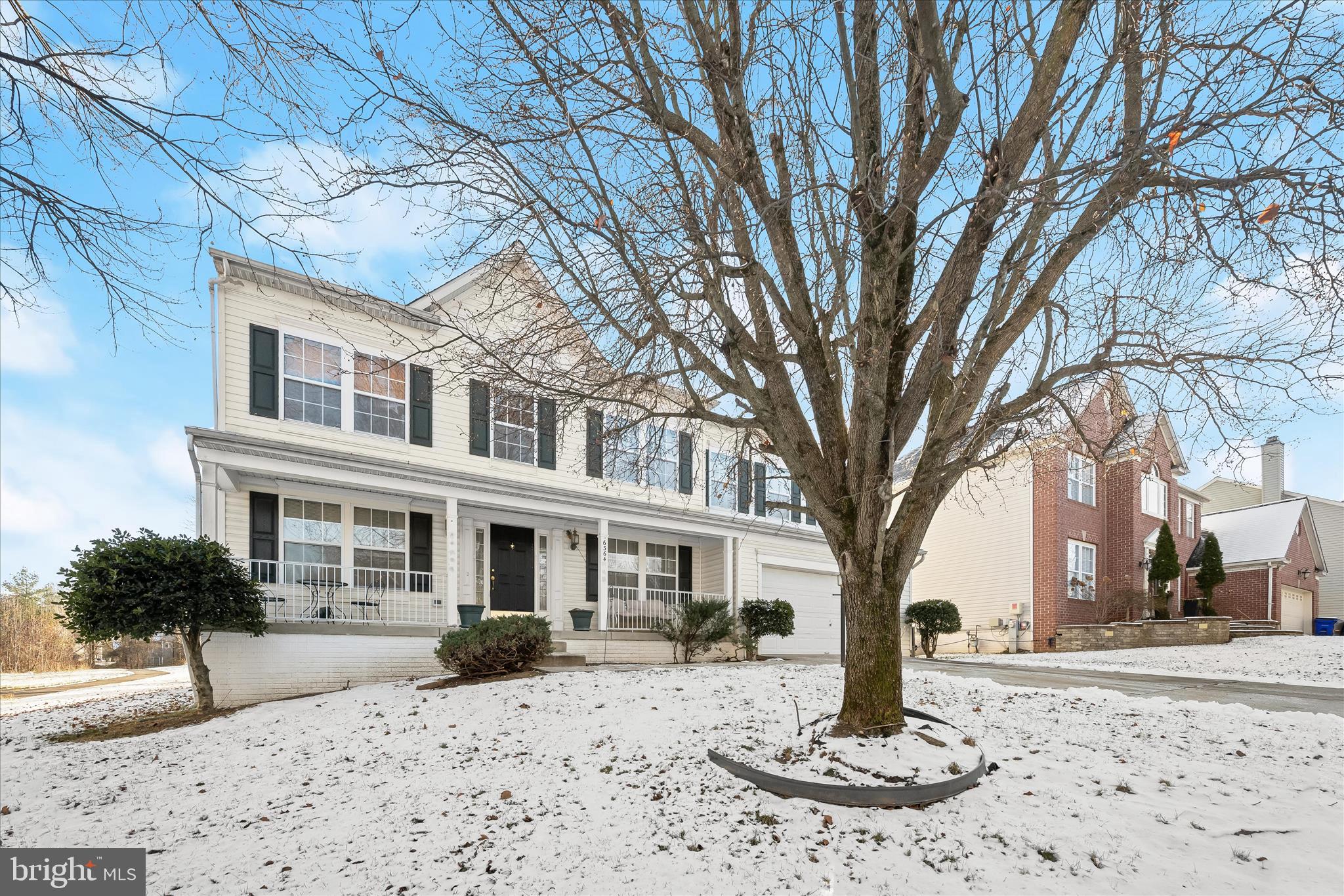 VILLAGE OF LONG REACH - Residential