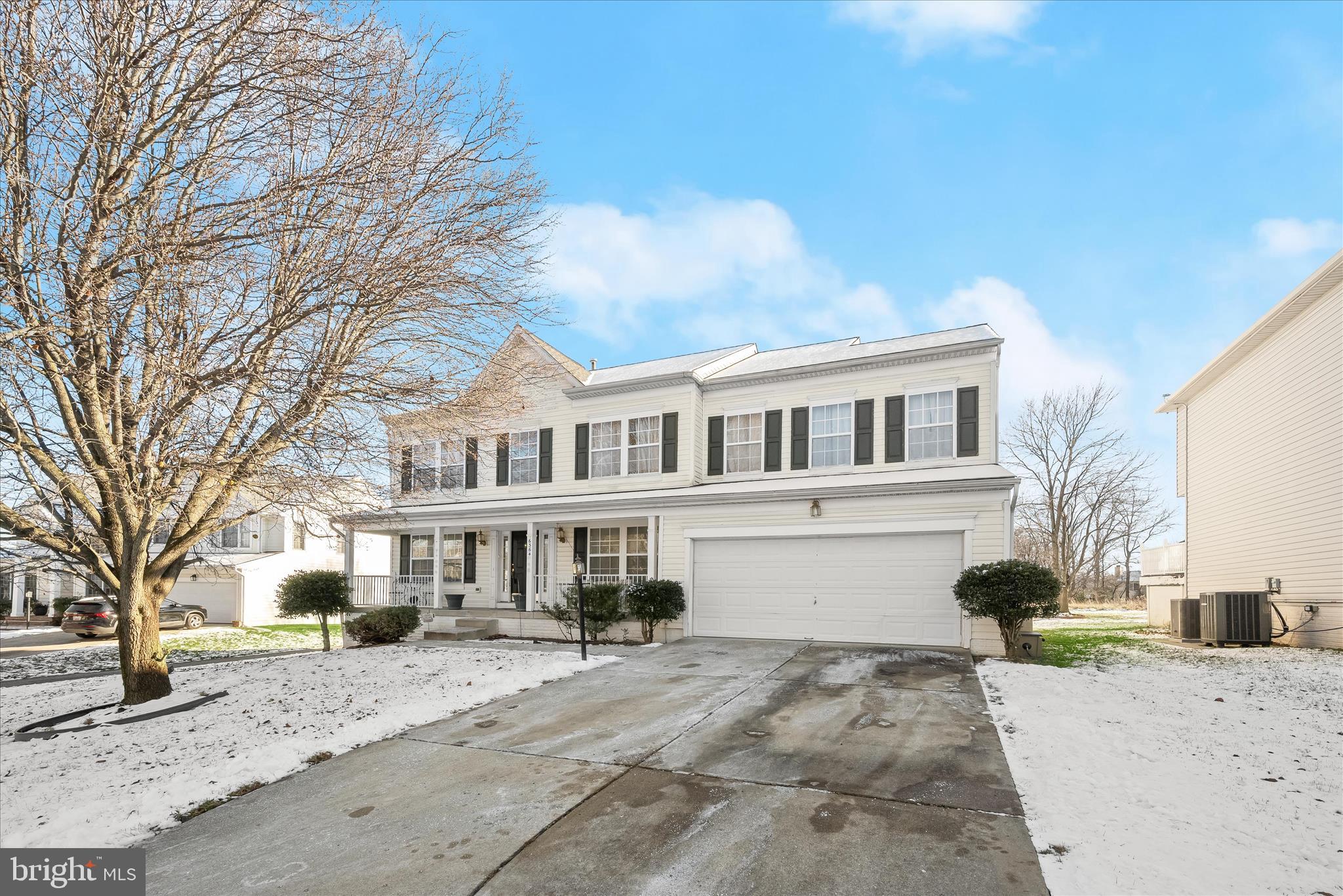 VILLAGE OF LONG REACH - Residential