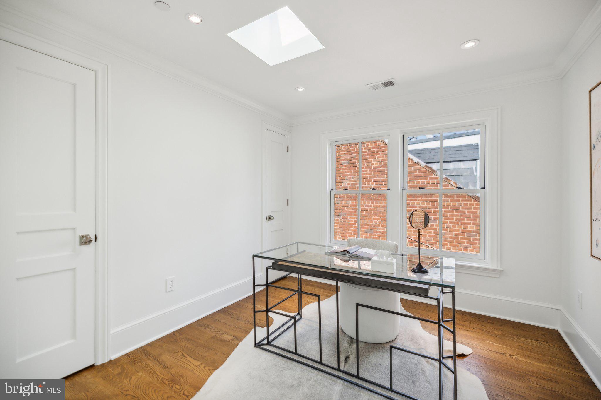 GEORGETOWN - Residential