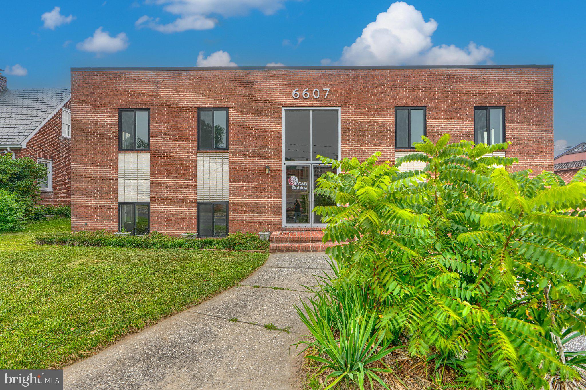 6607 YORK ROAD