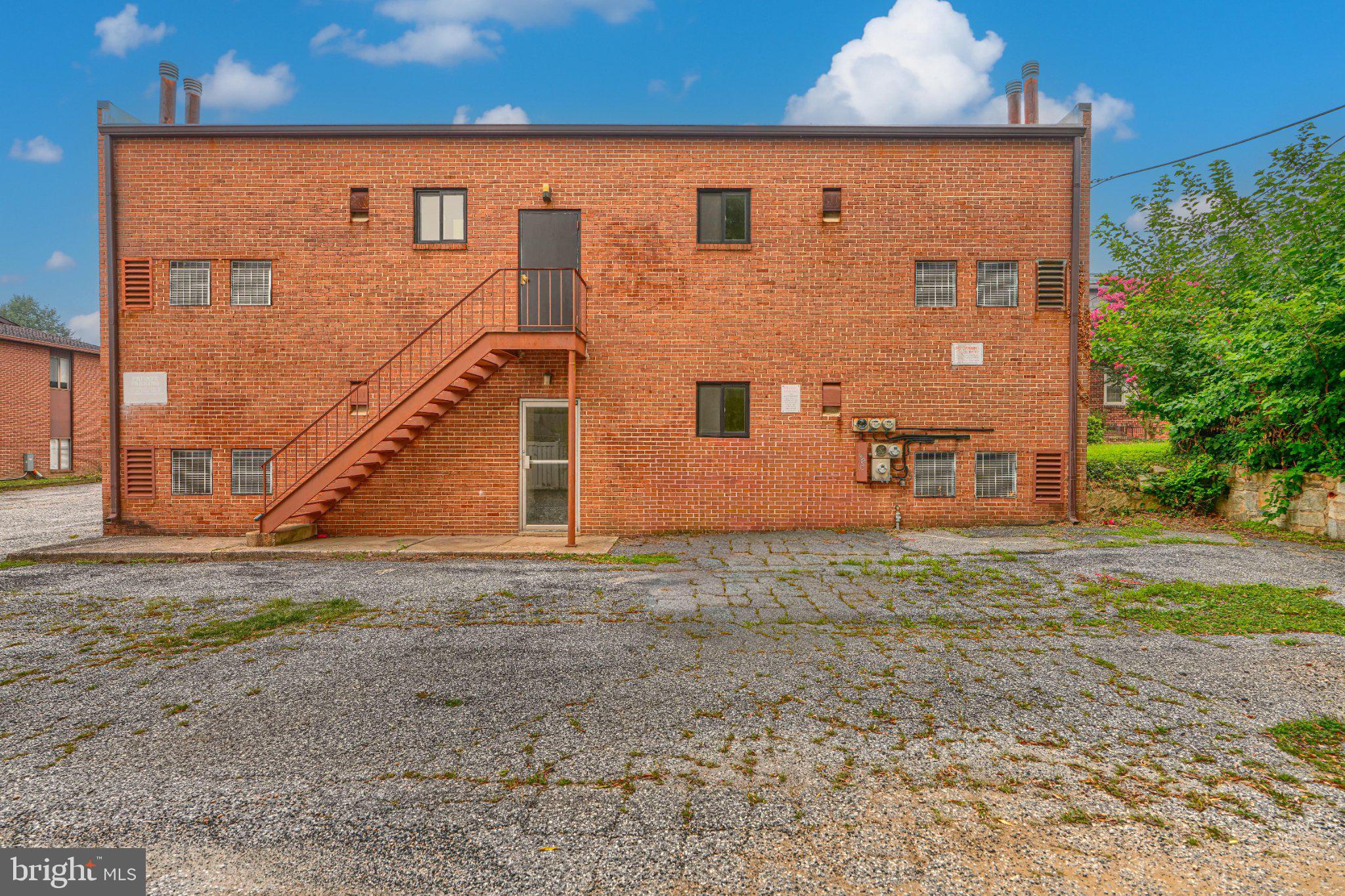 6607 YORK ROAD