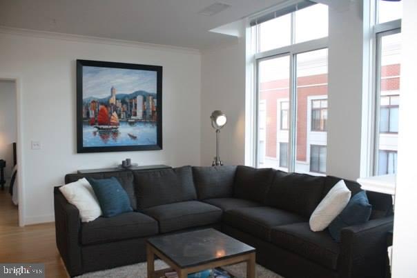 ARLINGTON - Residential Lease