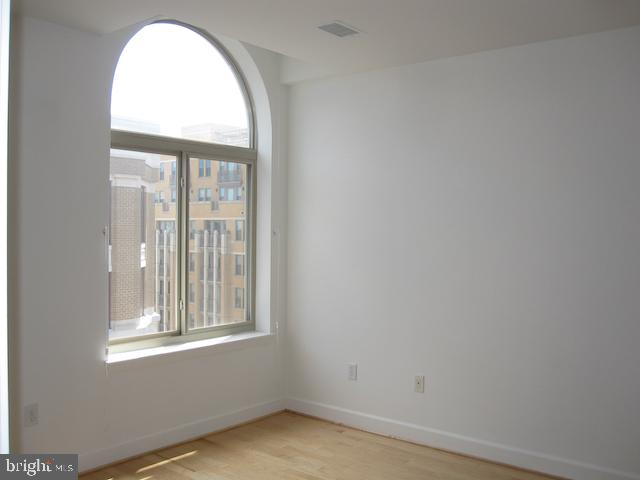 ARLINGTON - Residential Lease