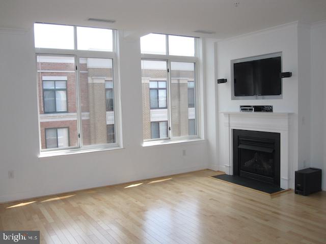 ARLINGTON - Residential Lease